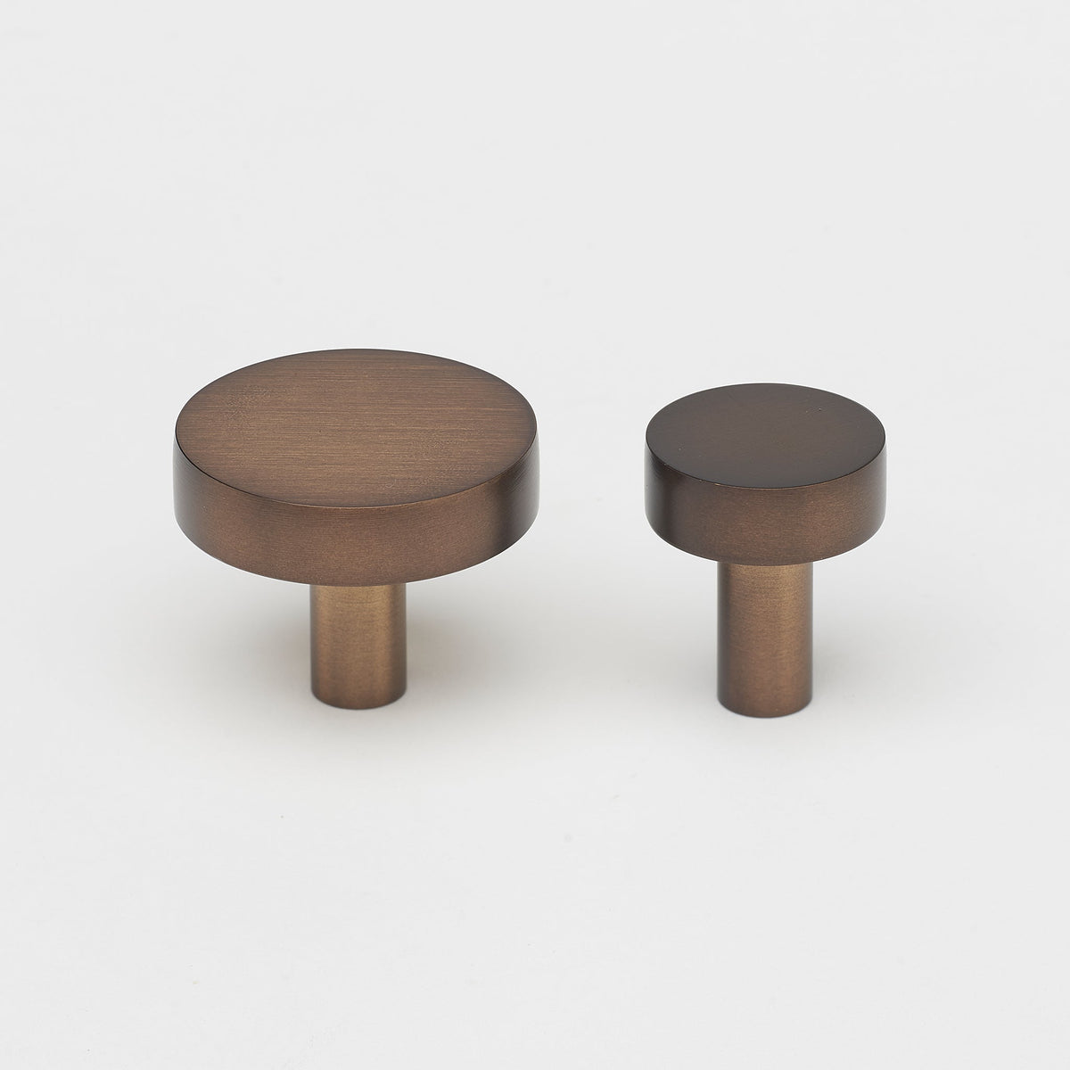 Ascot Knob Bronze — view 3