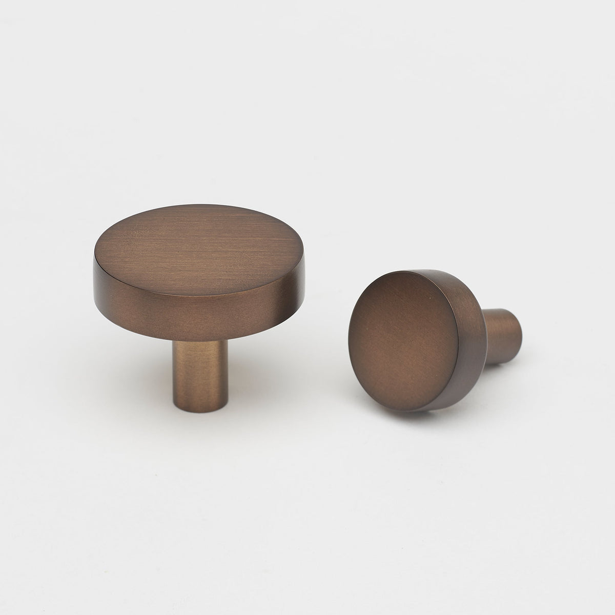 Ascot Knob Bronze — view 1