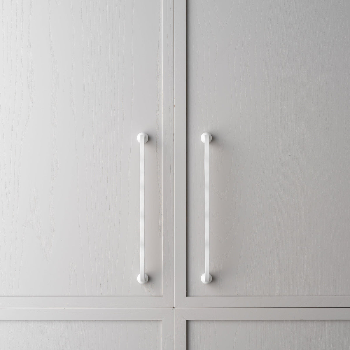 Capri Pull White — view 9
