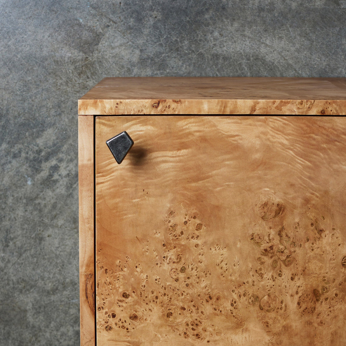 Outline_D Knob Tumbled Nickel — view 3