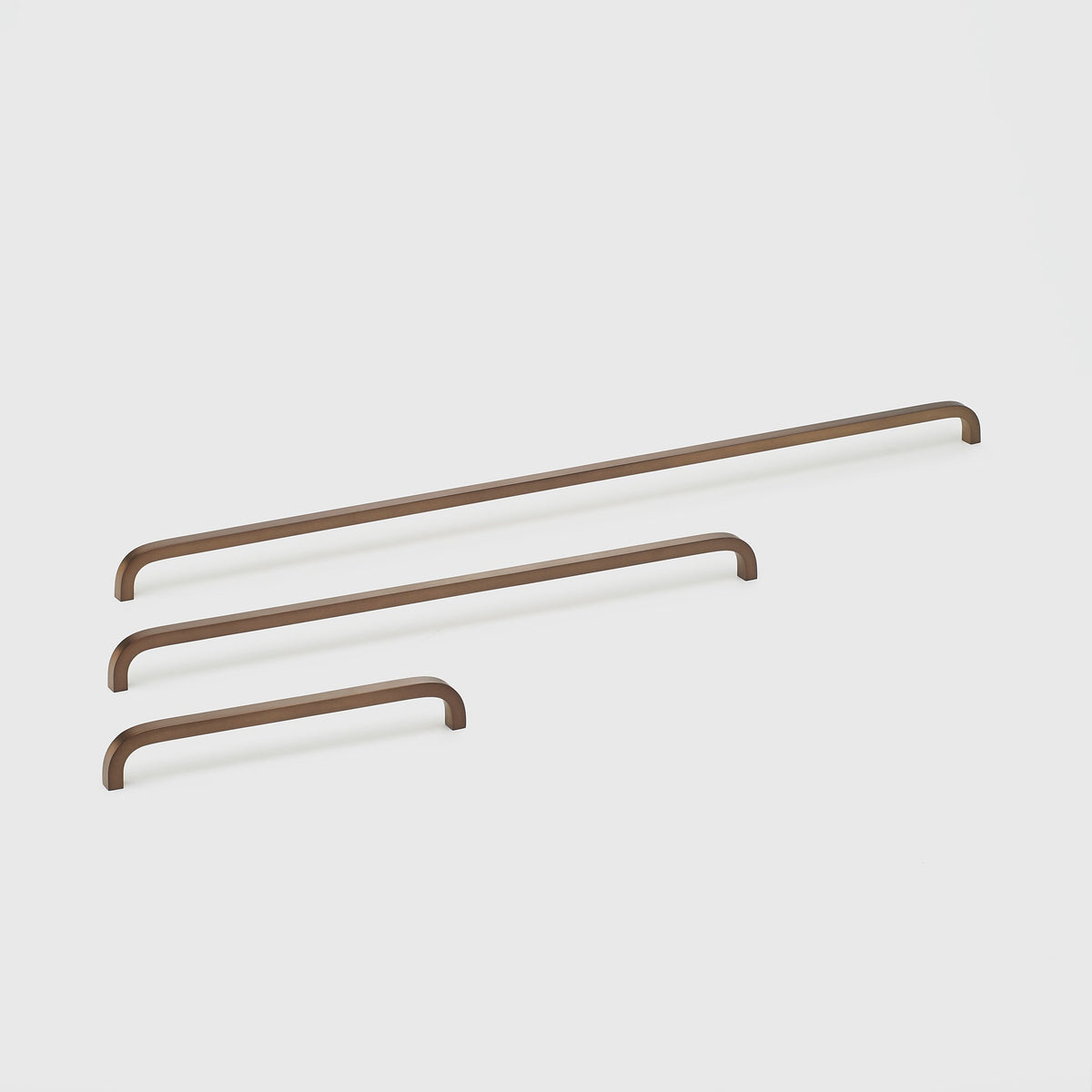 Curve Pull Bronze — view 1