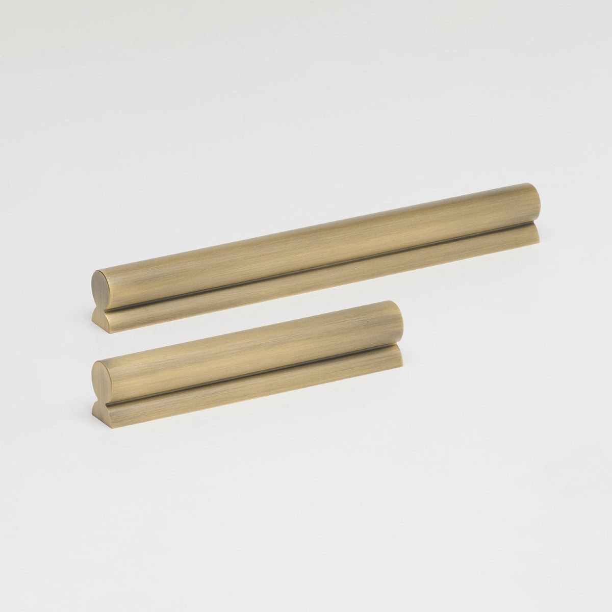 Fleur Pull Aged Brass — view 1