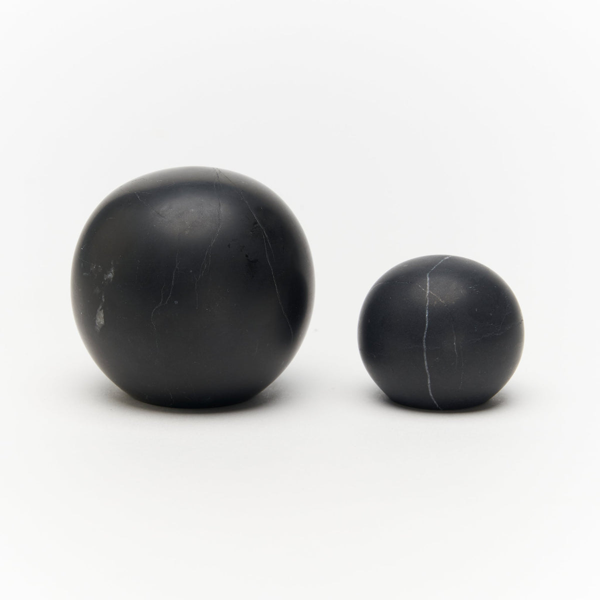 Hubble Knob Black Marble — view 1