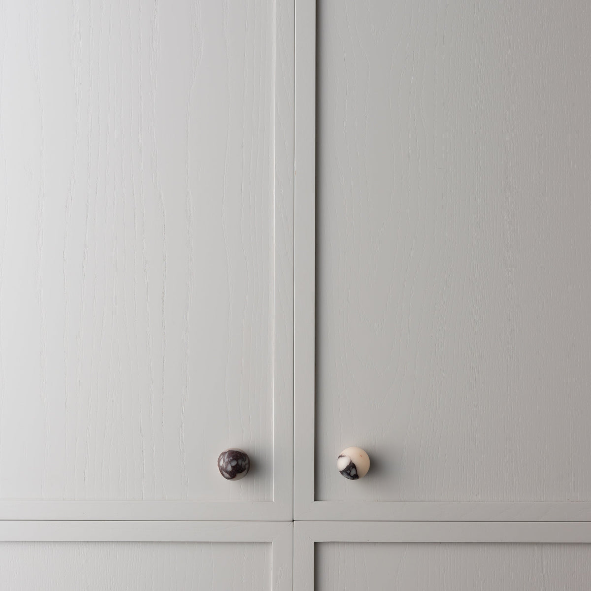Hubble Knob Viola Marble — view 9