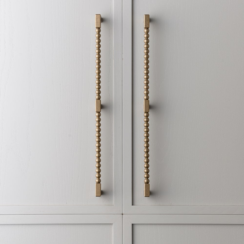Orbe Pull Tumbled Brass Large — view 4
