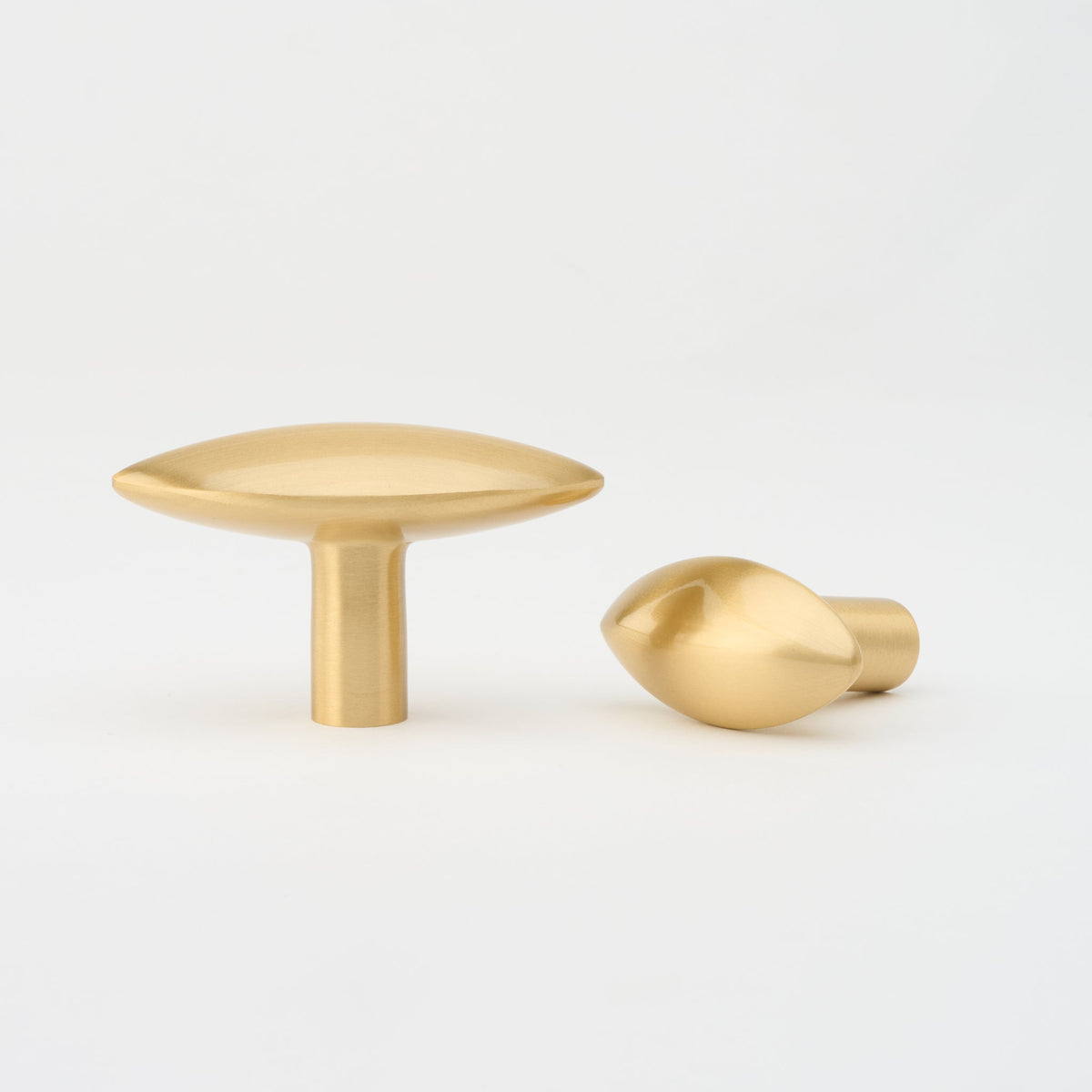 Almond Knob Brass — view 4