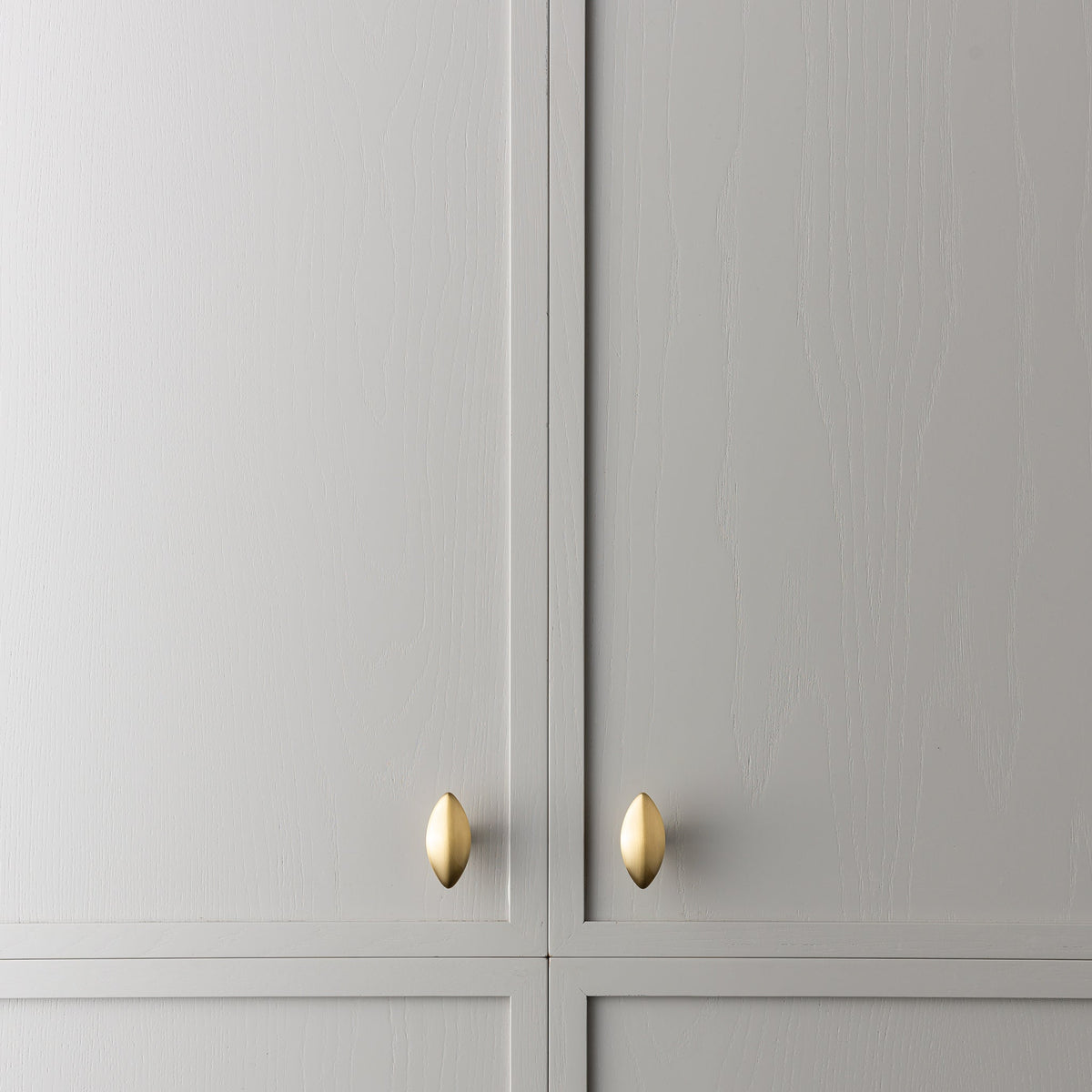 Almond Knob Brass — view 7
