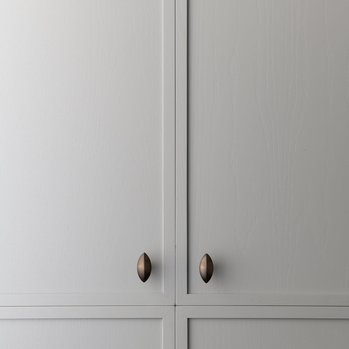 Almond Knob Oil Rubbed Bronze — view 6
