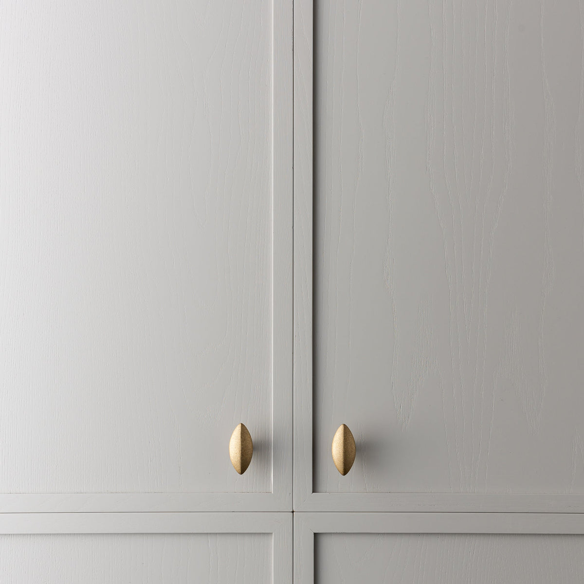 Almond Knob Tumbled Brass — view 7