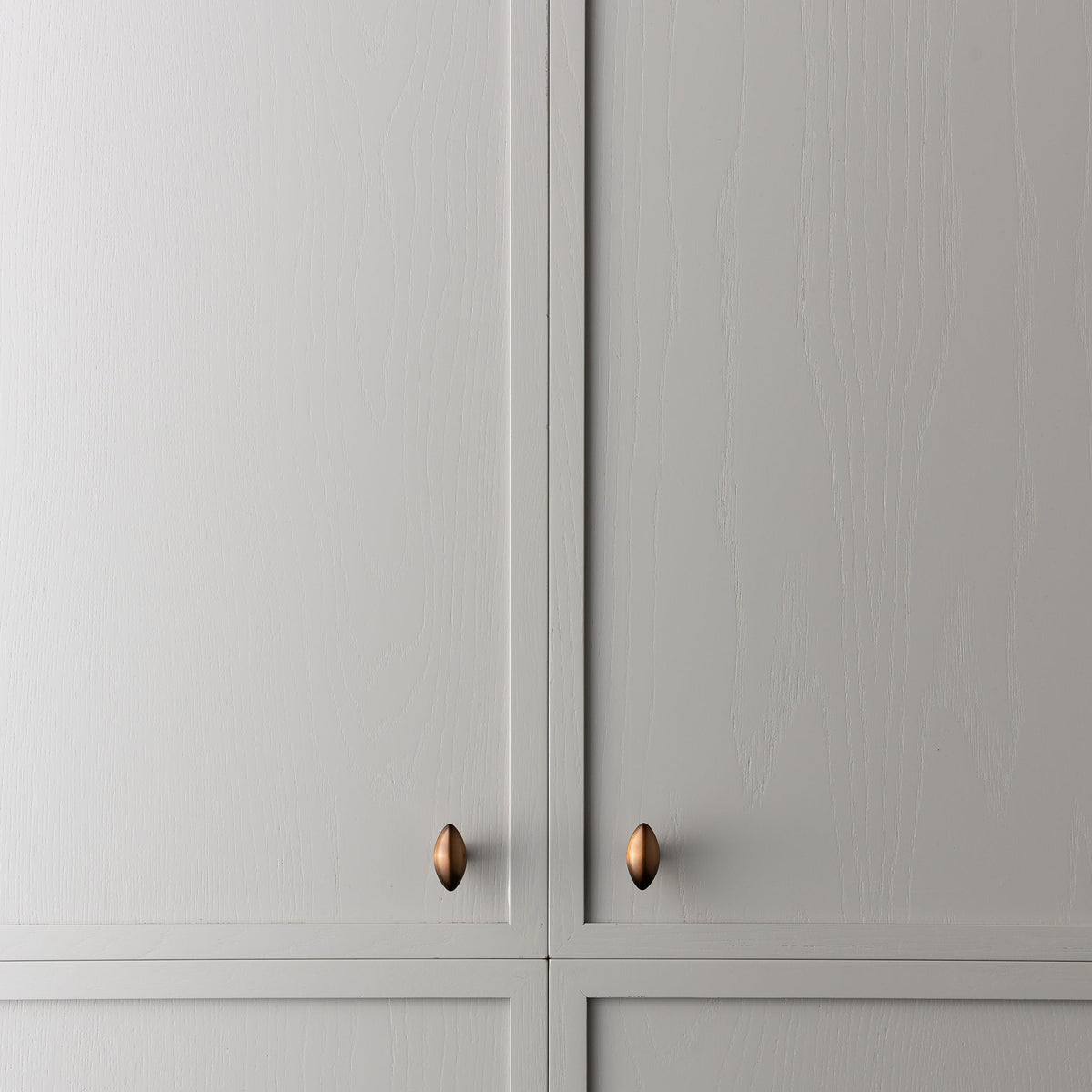 Almond Knob Bronze — view 6