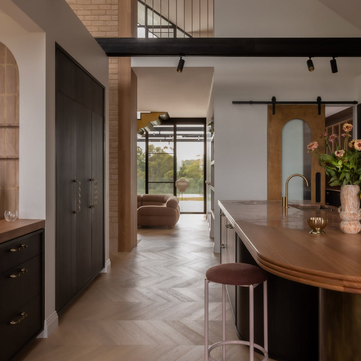 Capri Pull Tumbled Brass — view 3