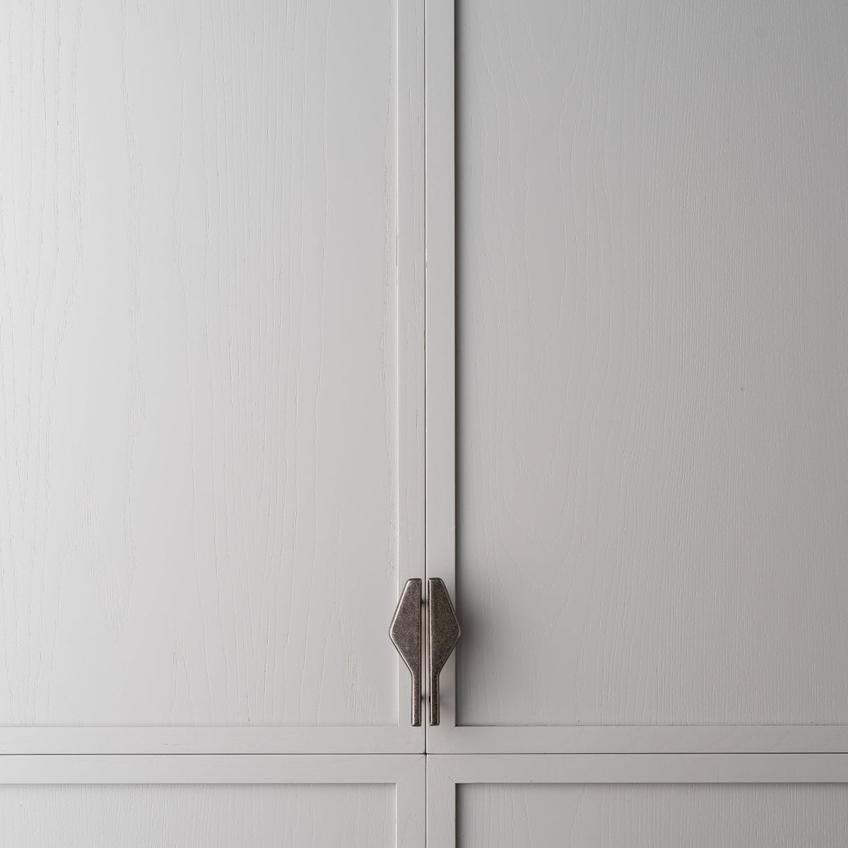 Outline_C Handle Tumbled Nickel — view 9