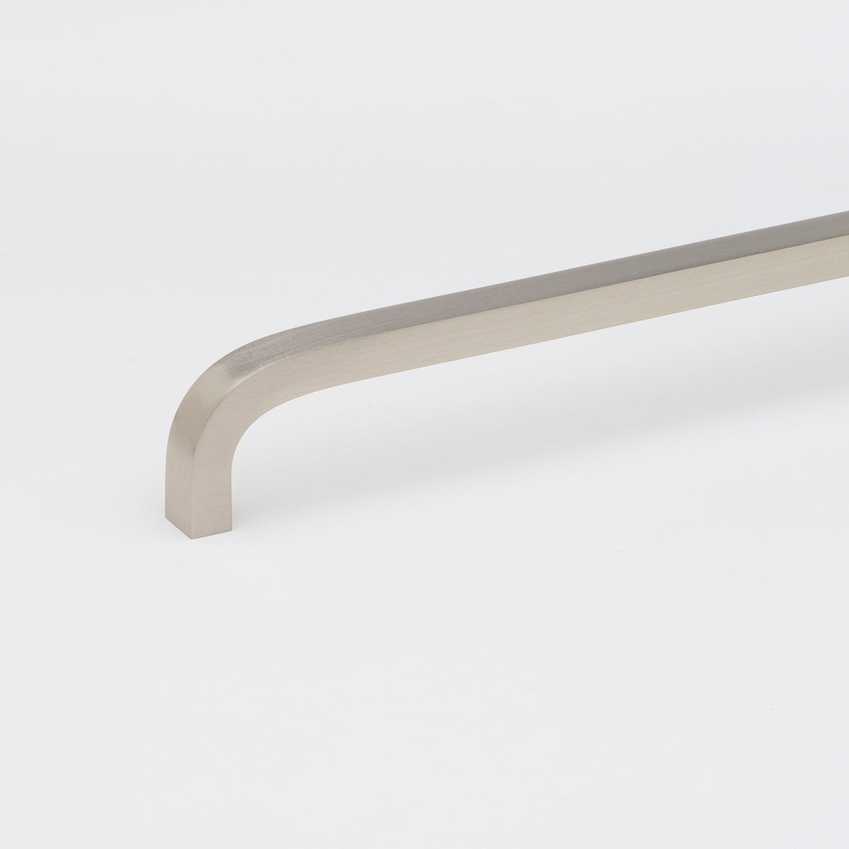 Curve Appliance Pull Nickel — view 3