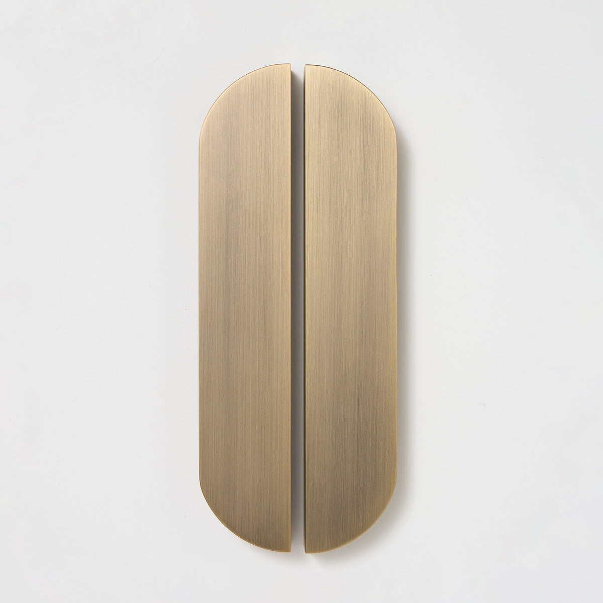 Isla Pull Aged Brass XL — view 1