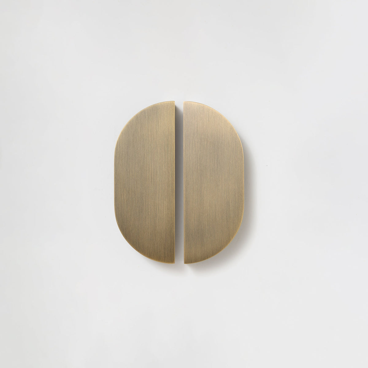 Isla Pull Aged Brass — view 1