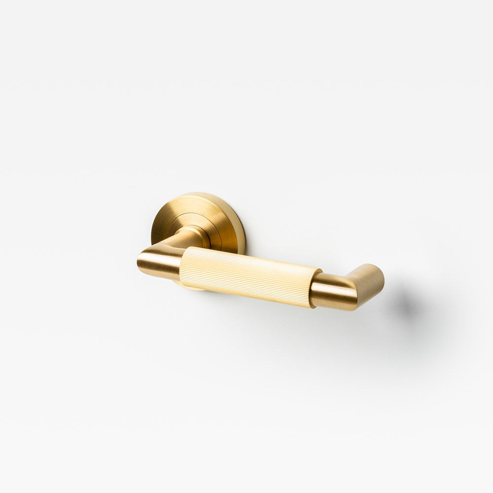 Linear Return Lever Brass — view 1