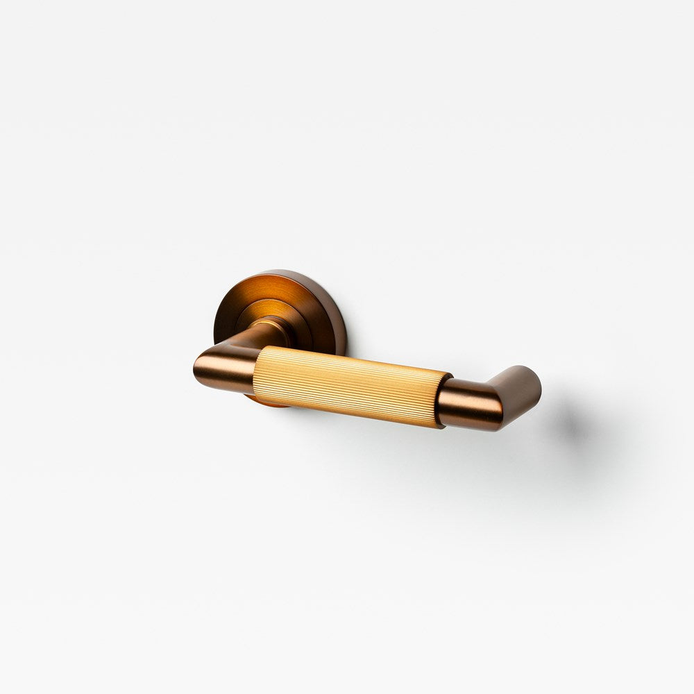 Linear Return Lever Bronze — view 1
