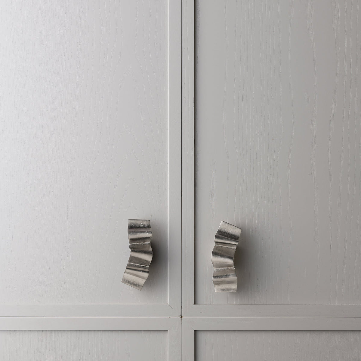 Lucia Pull Pewter — view 7