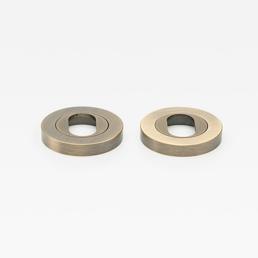 Escutcheon Oval Aged Brass — view 1