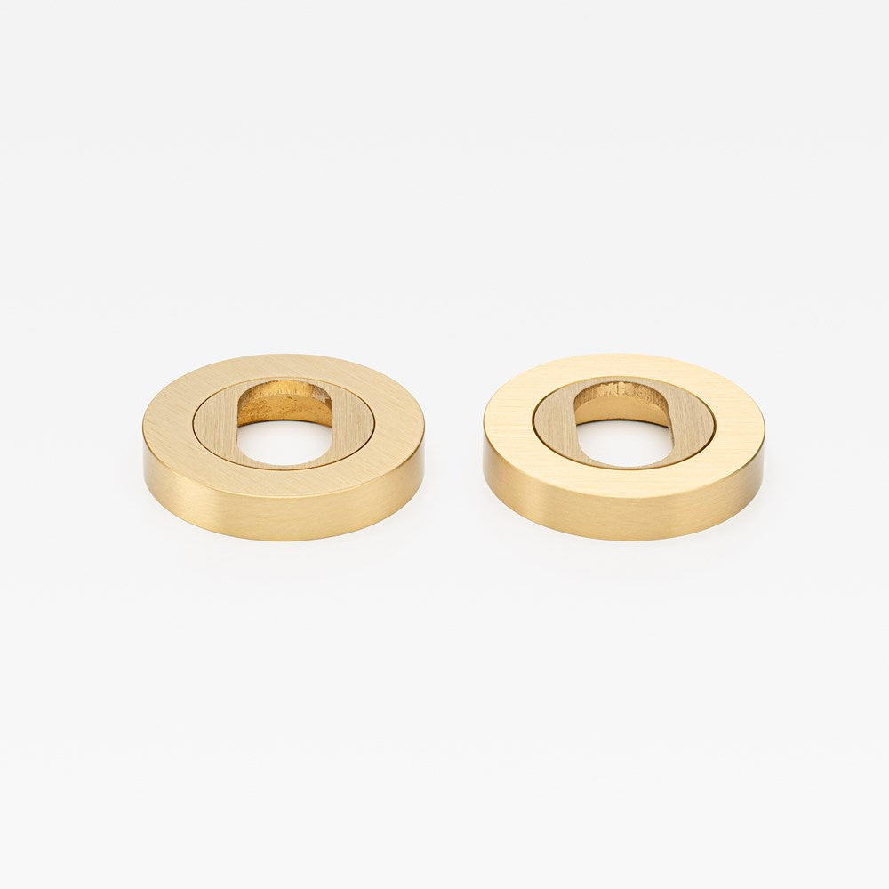 Escutcheon Oval Brass — view 1