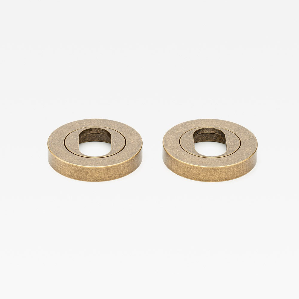 Escutcheon Oval Tumbled Brass — view 1