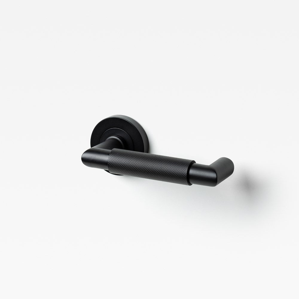 Kintore Return Lever Black — view 1