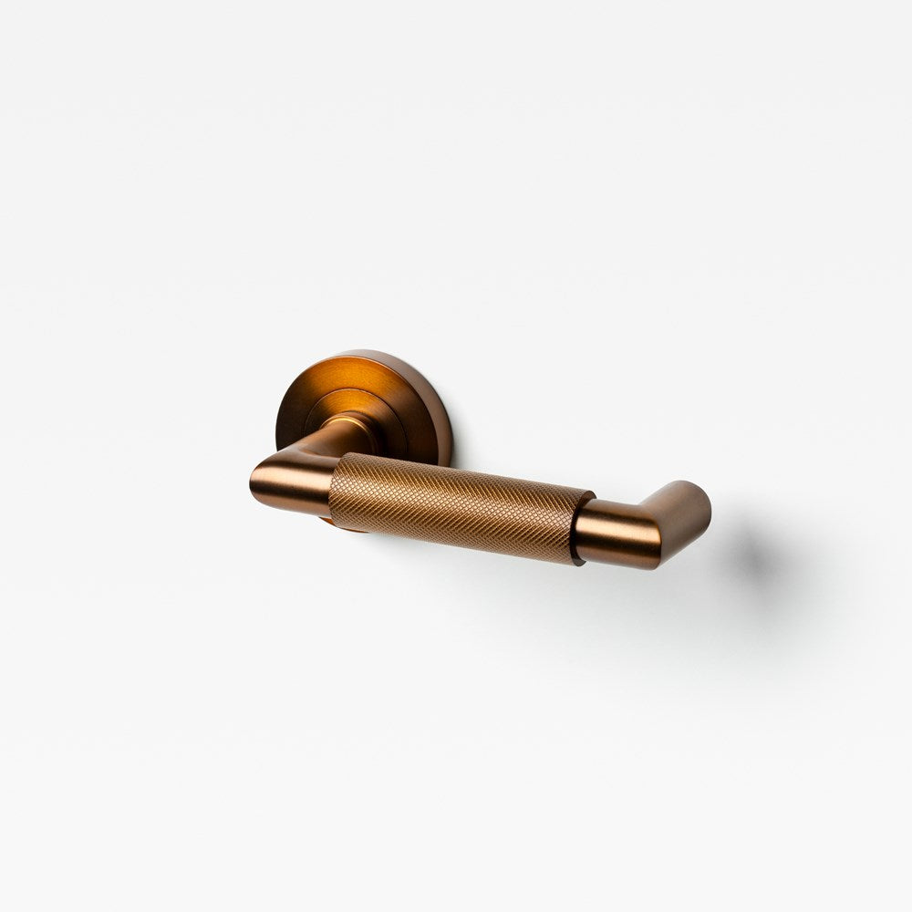 Kintore Return Lever Bronze — view 1