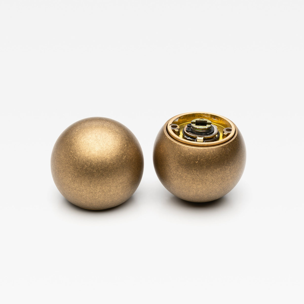 Sphere Passage Set Tumbled Brass — view 3