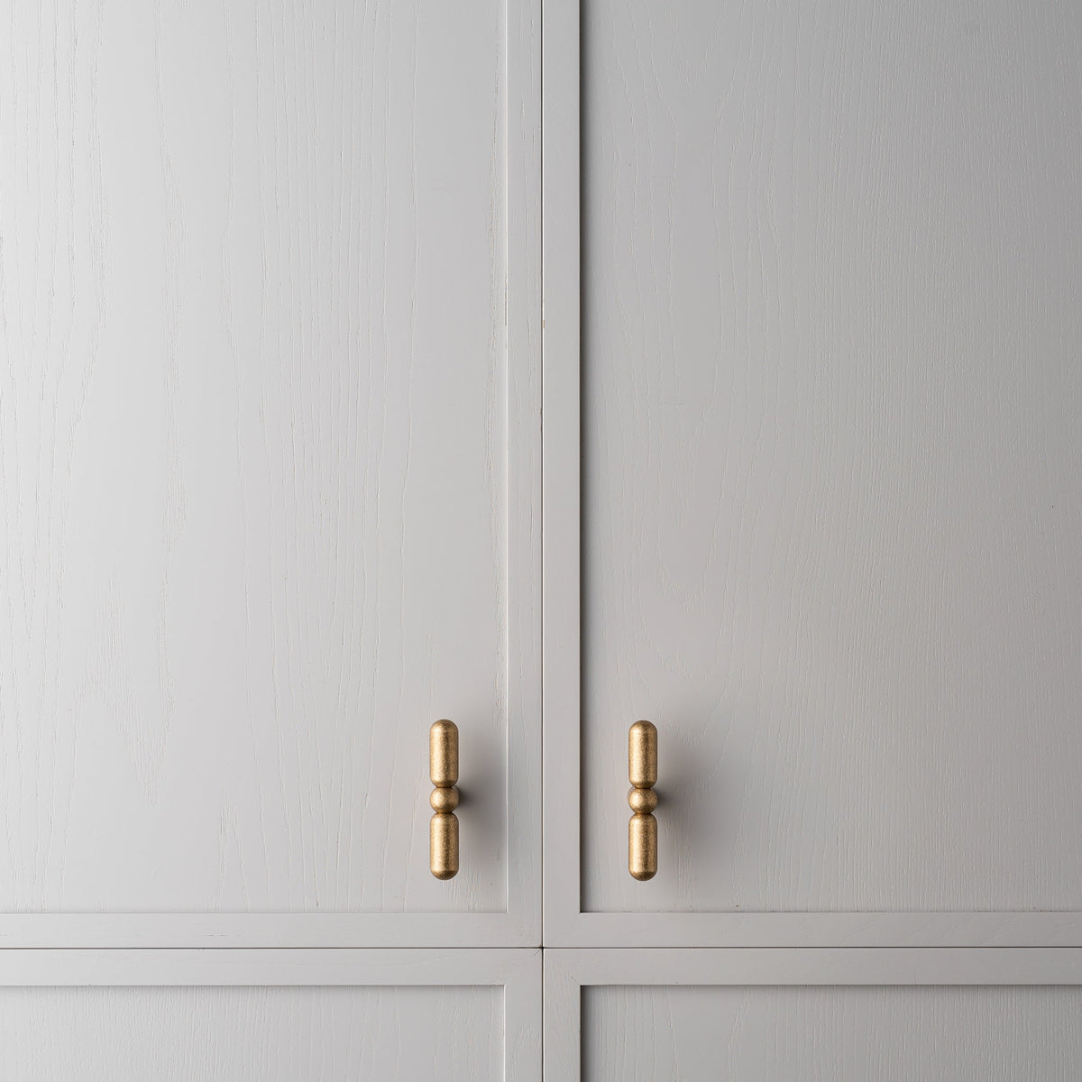 Tubby T-Pull Tumbled Brass — view 3