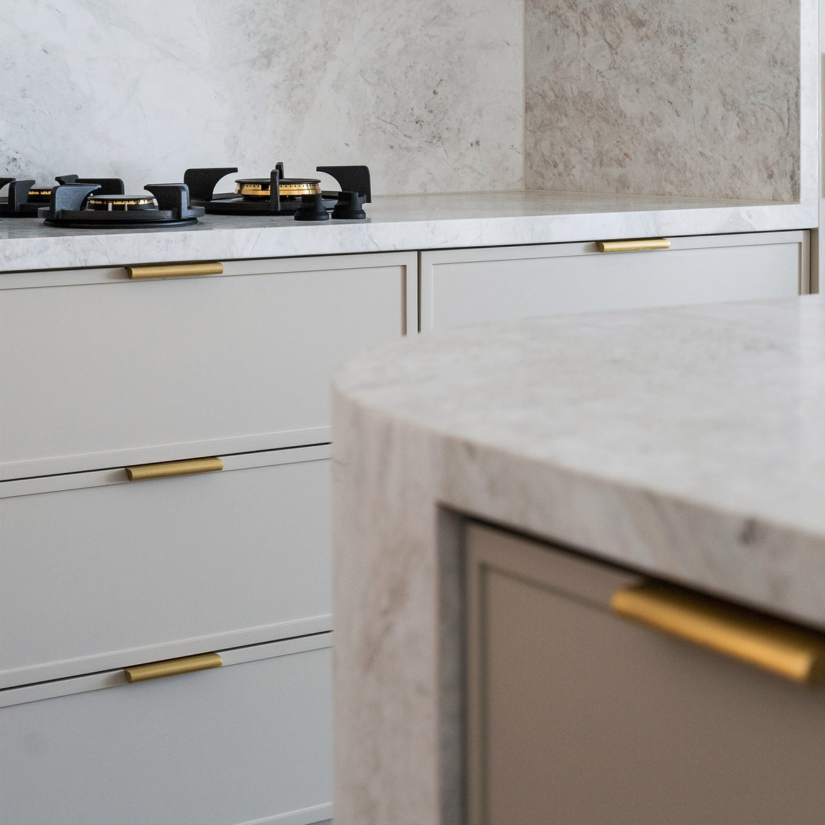 Lincoln Pull Brass — view 8