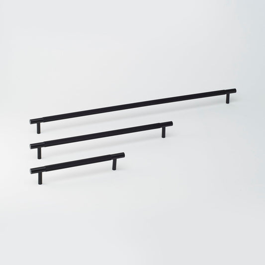Linear Pull Black — view 1