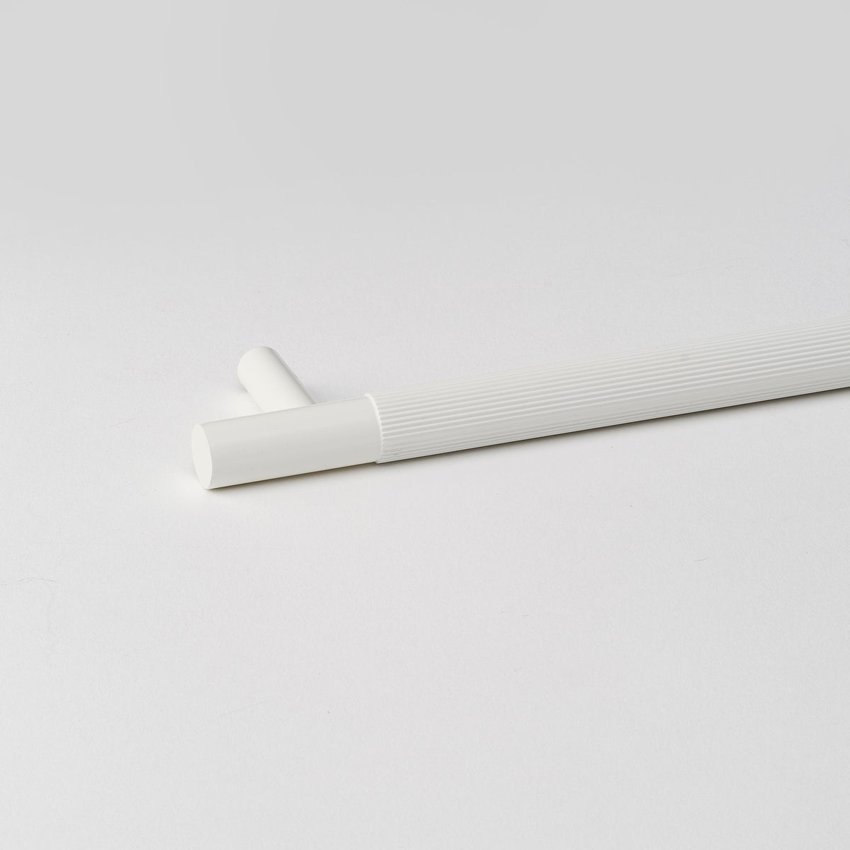 Linear Pull White — view 4