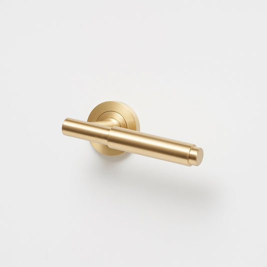 Lola Lever Brass — view 1