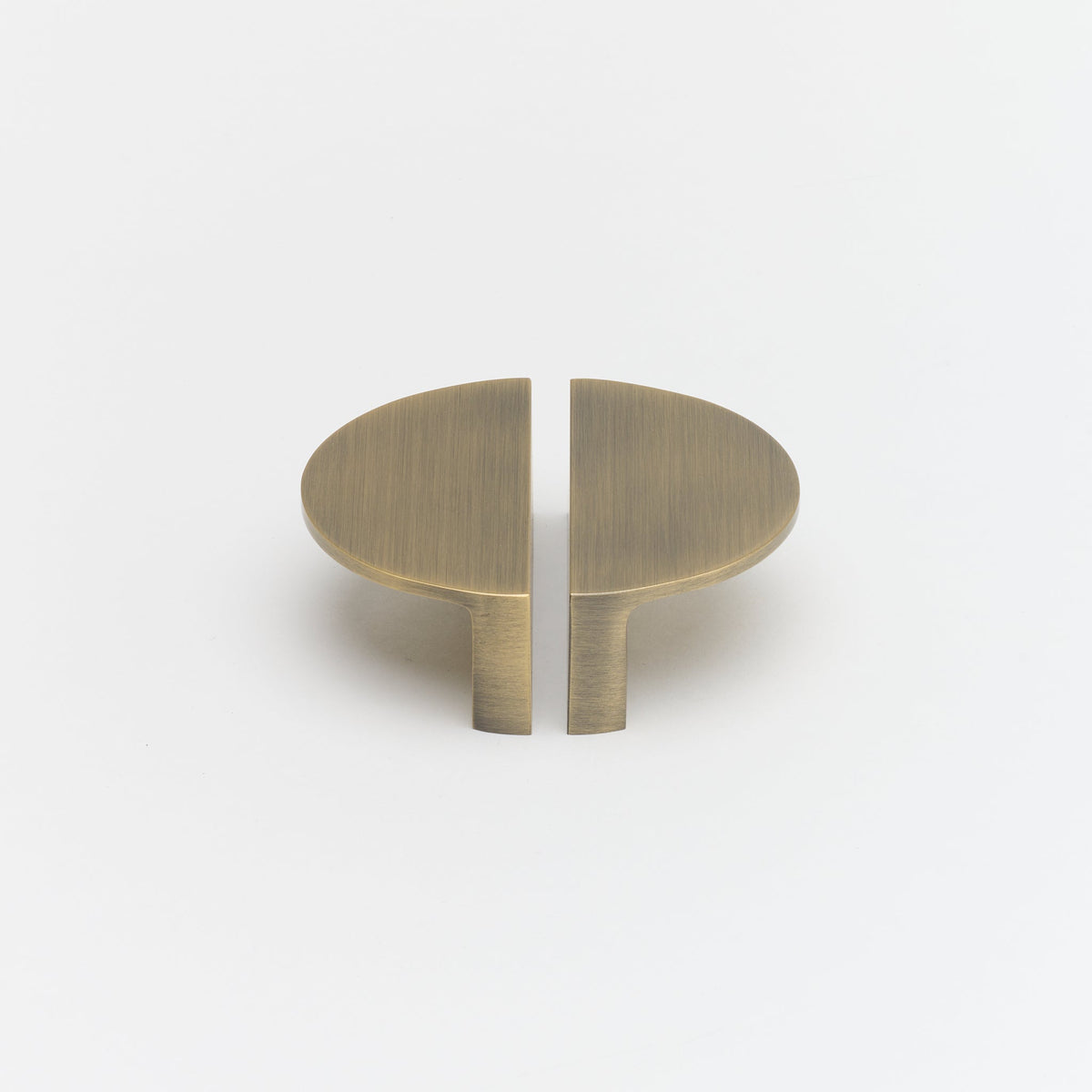 Luna Pull Aged Brass — view 1