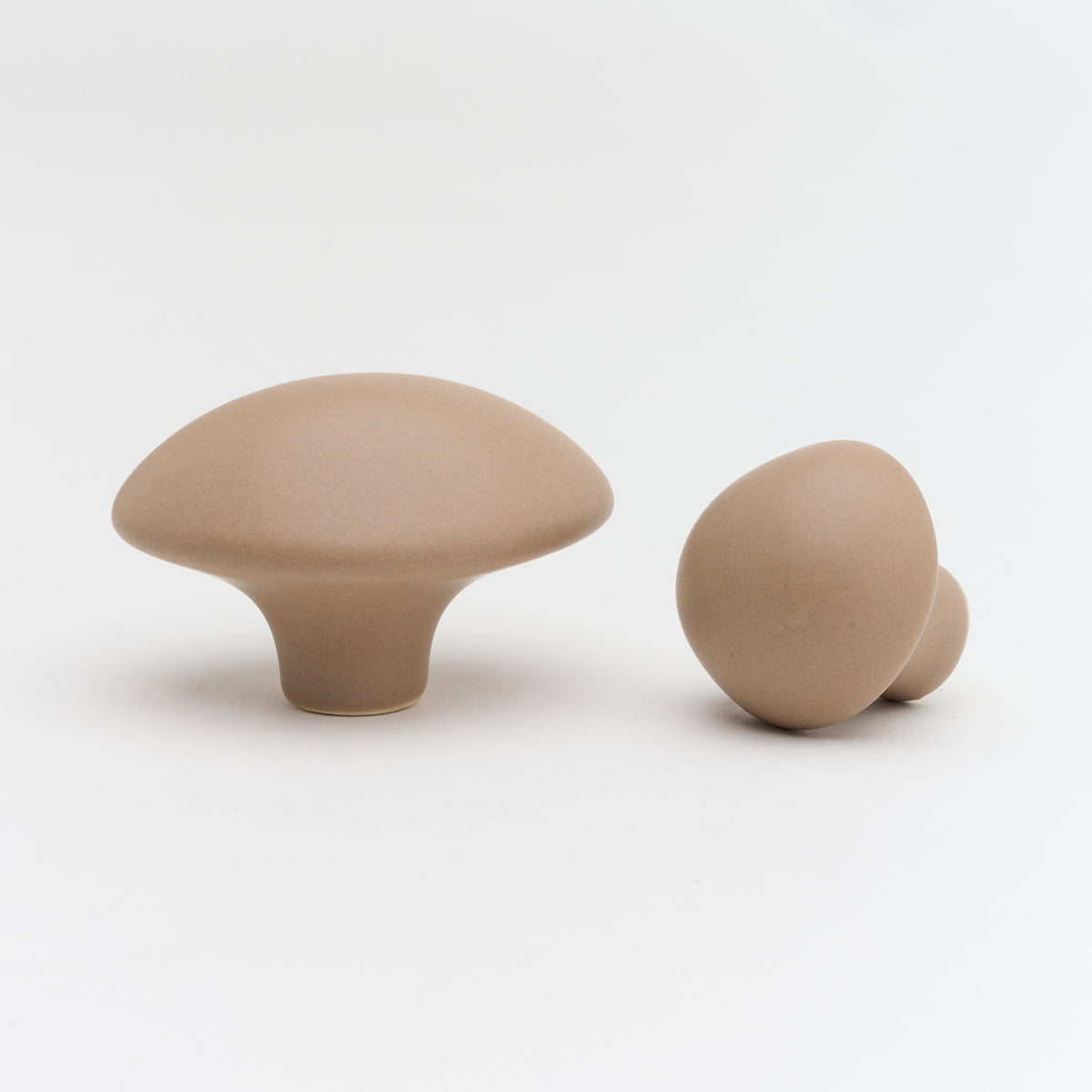Pebble Knob Taupe — view 5