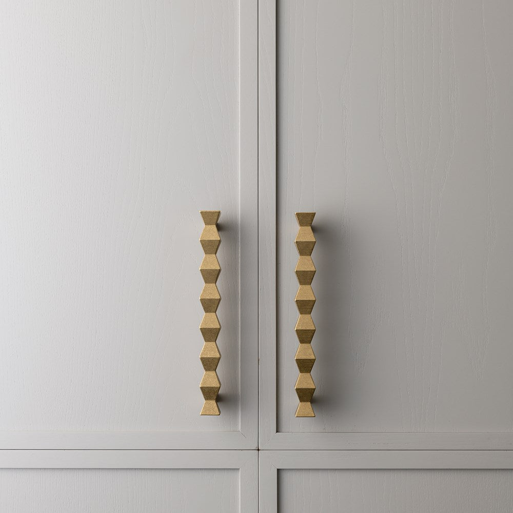 Forma Pull Tumbled Brass — view 4