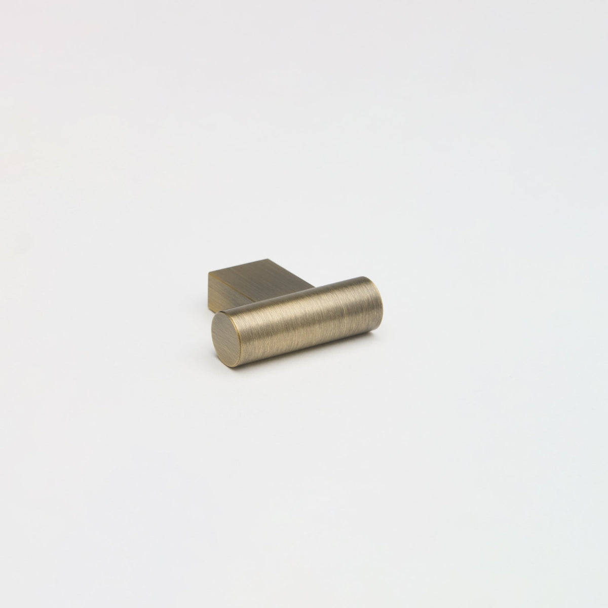 T Pull Aged Brass — view 3