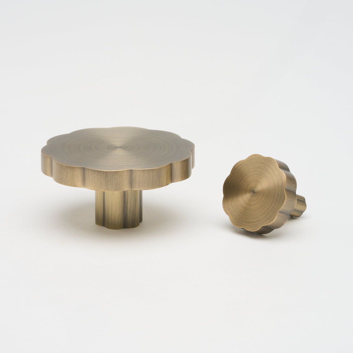 Tropez Knob Aged Brass — view 2