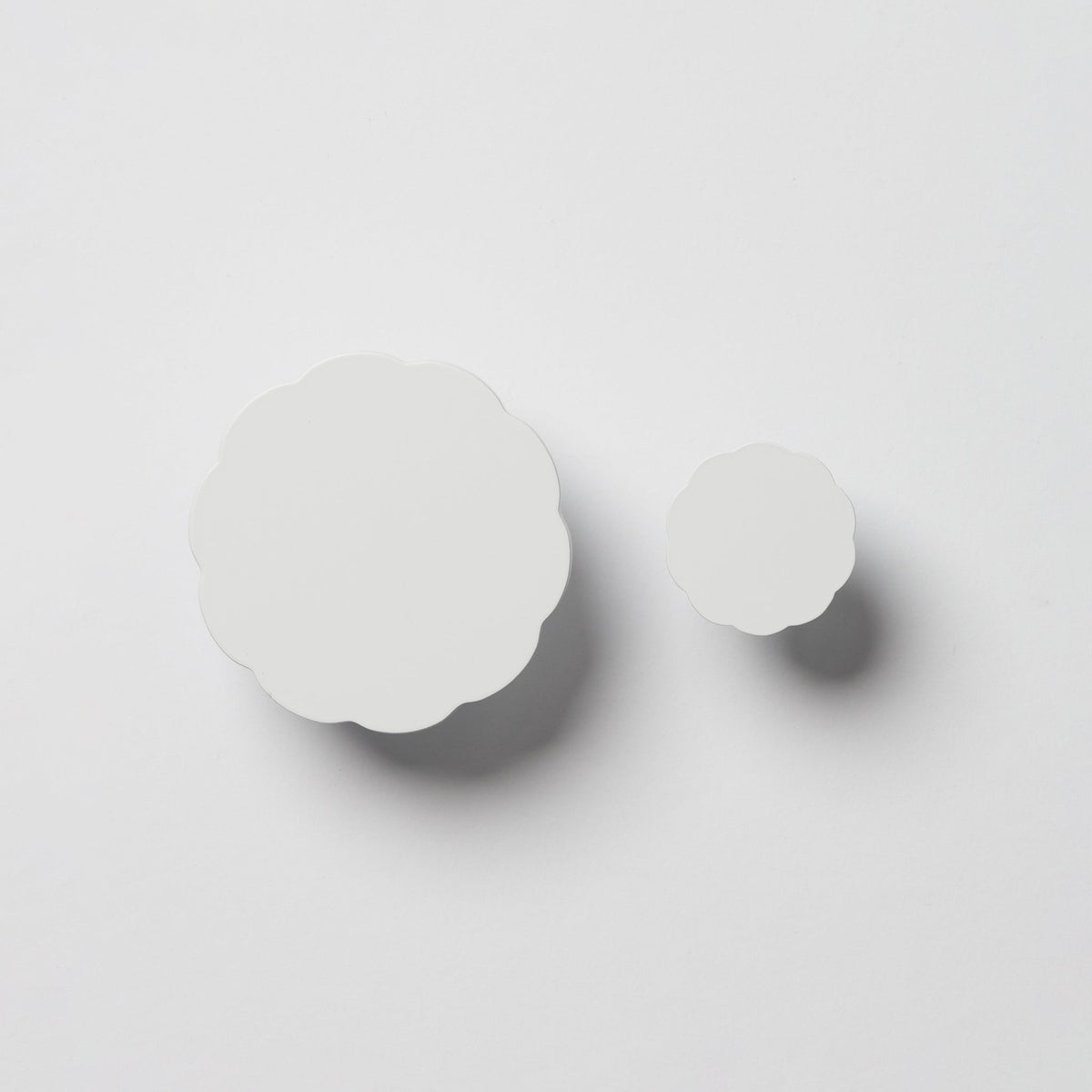 Tropez Knob White — view 1