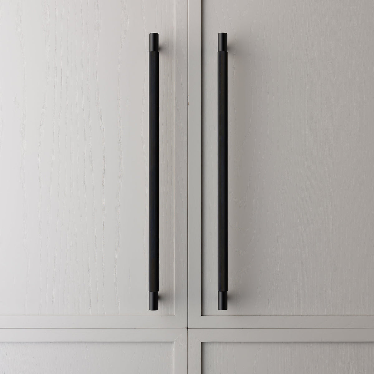Linear Appliance Pull Black — view 3
