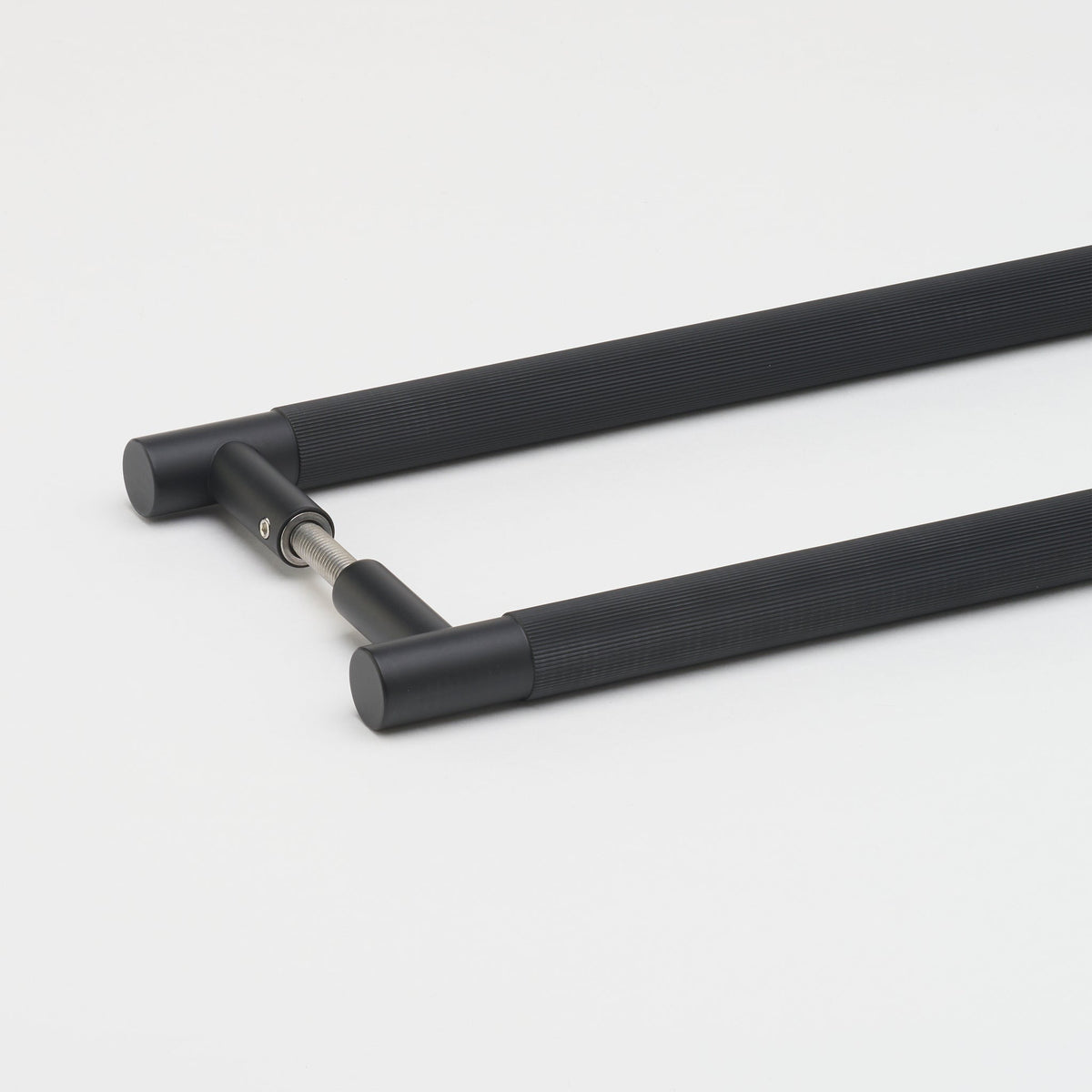 Linear Entry Pull Black — view 3